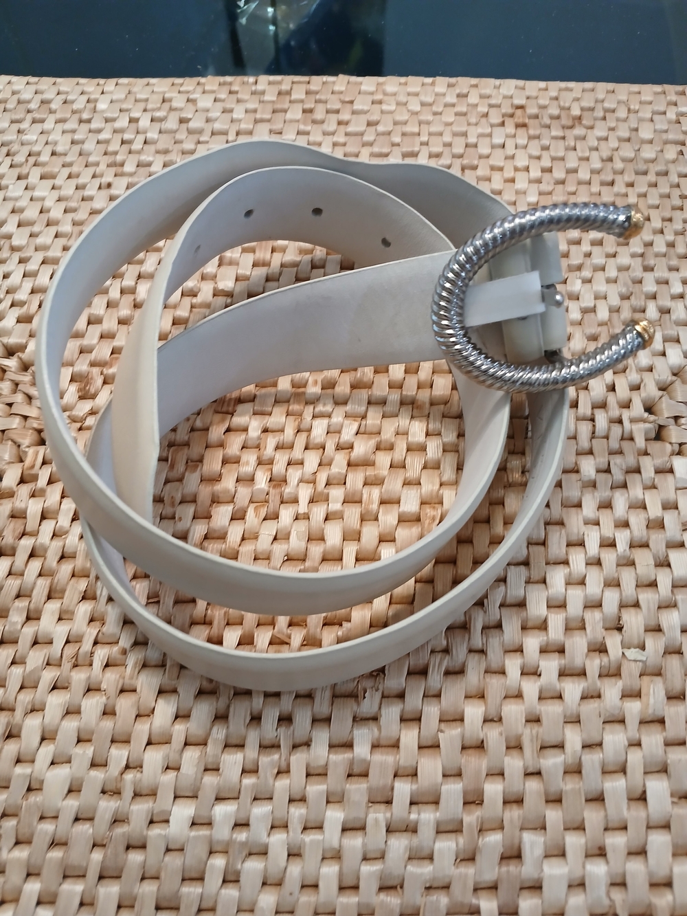 Women's Cream Belt with Textured Silver Horseshoe Buckle
